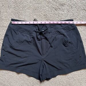 Athleta Women’s UPF shorts- Size 14 black in great condition!